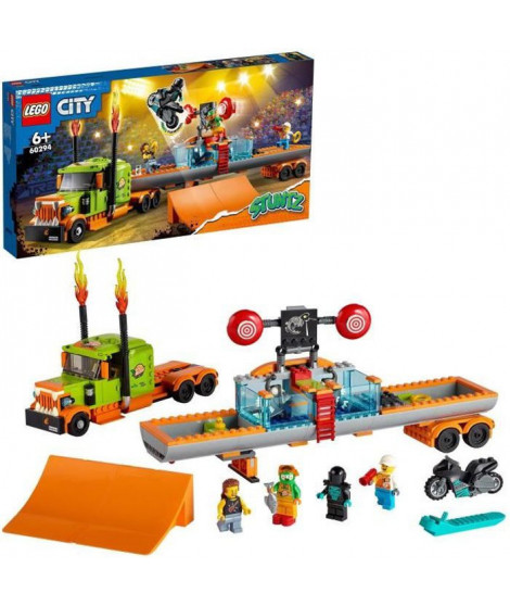 LEGO 60294 City Stuntz Le Camion de Spectacle des Cascadeurs, Moto a Rétrofriction, Bassin, Jouet de Construction pour Enfants