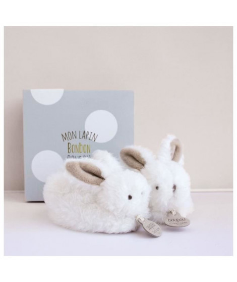 DOUDOU ET COMPAGNIE Lapin - Coffret chaussons avec hochet Taupe 0-6 mois