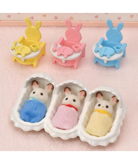 SYLVANIAN FAMILIES Les triplés lapin chocolat et accessoires puériculture Pour Enfant - Le village